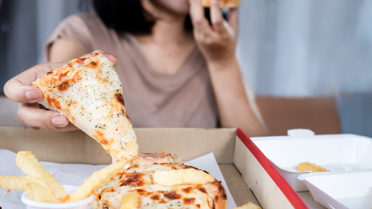 早食いは超デブの素。ゆっくり食べる必要性の理由は？